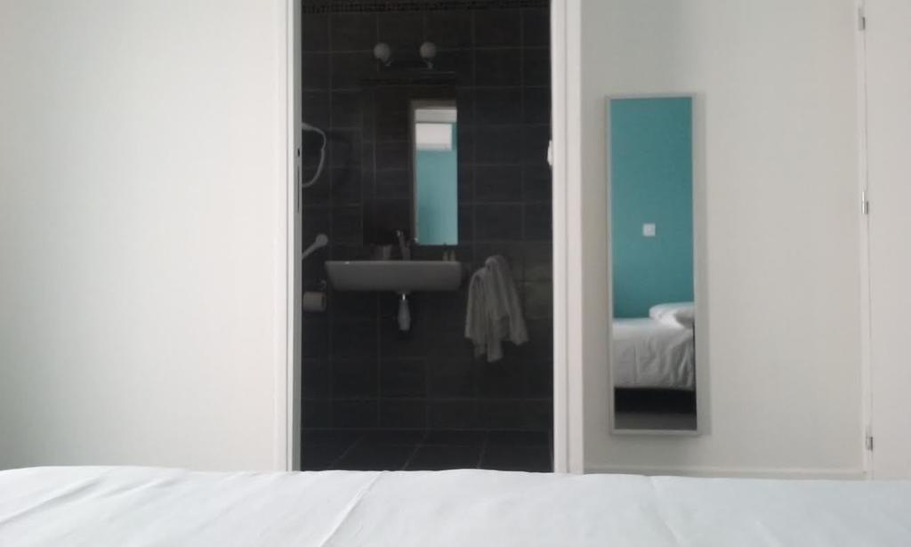 Hotel Bleu Azur アルジェレス・シュル・メール 部屋 写真