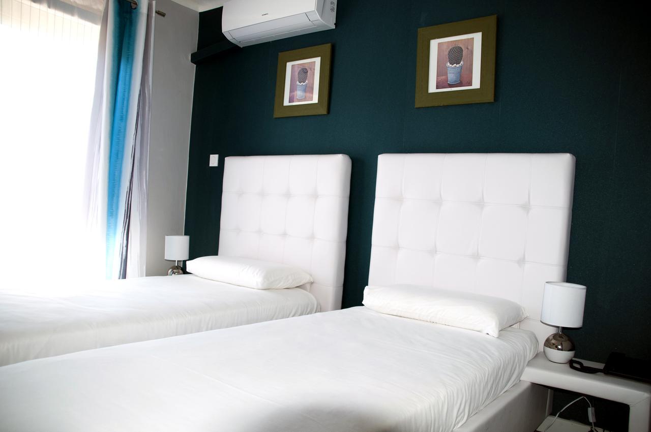 Hotel Bleu Azur アルジェレス・シュル・メール エクステリア 写真